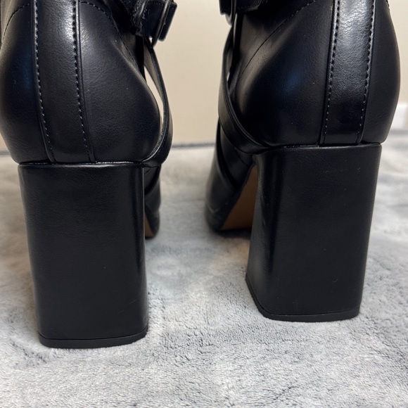 LIKE NEW Kensie “Axe” Black Block Heel Booties - Square Toe - Side Zip - 6.5 - Picture 4 of 12
